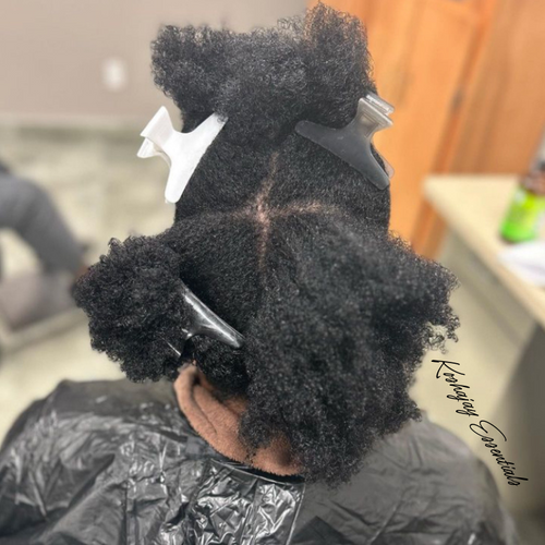 Will Oil Actually Moisturize My Afro-Textured Hair? Here's What You Need to Know! 💆🏾‍♀️🌿